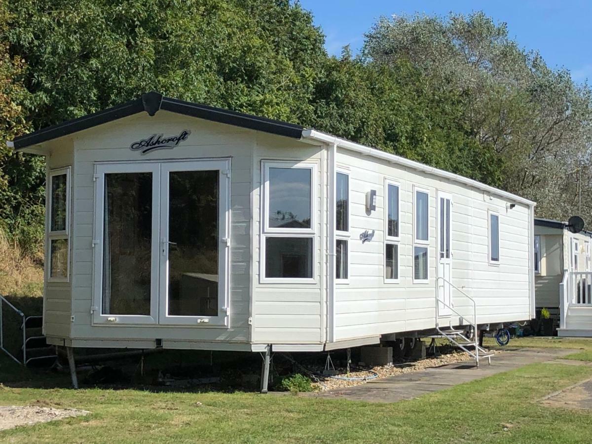 Gold Standard Caravan On South View Park Hotel Skegness Exterior photo